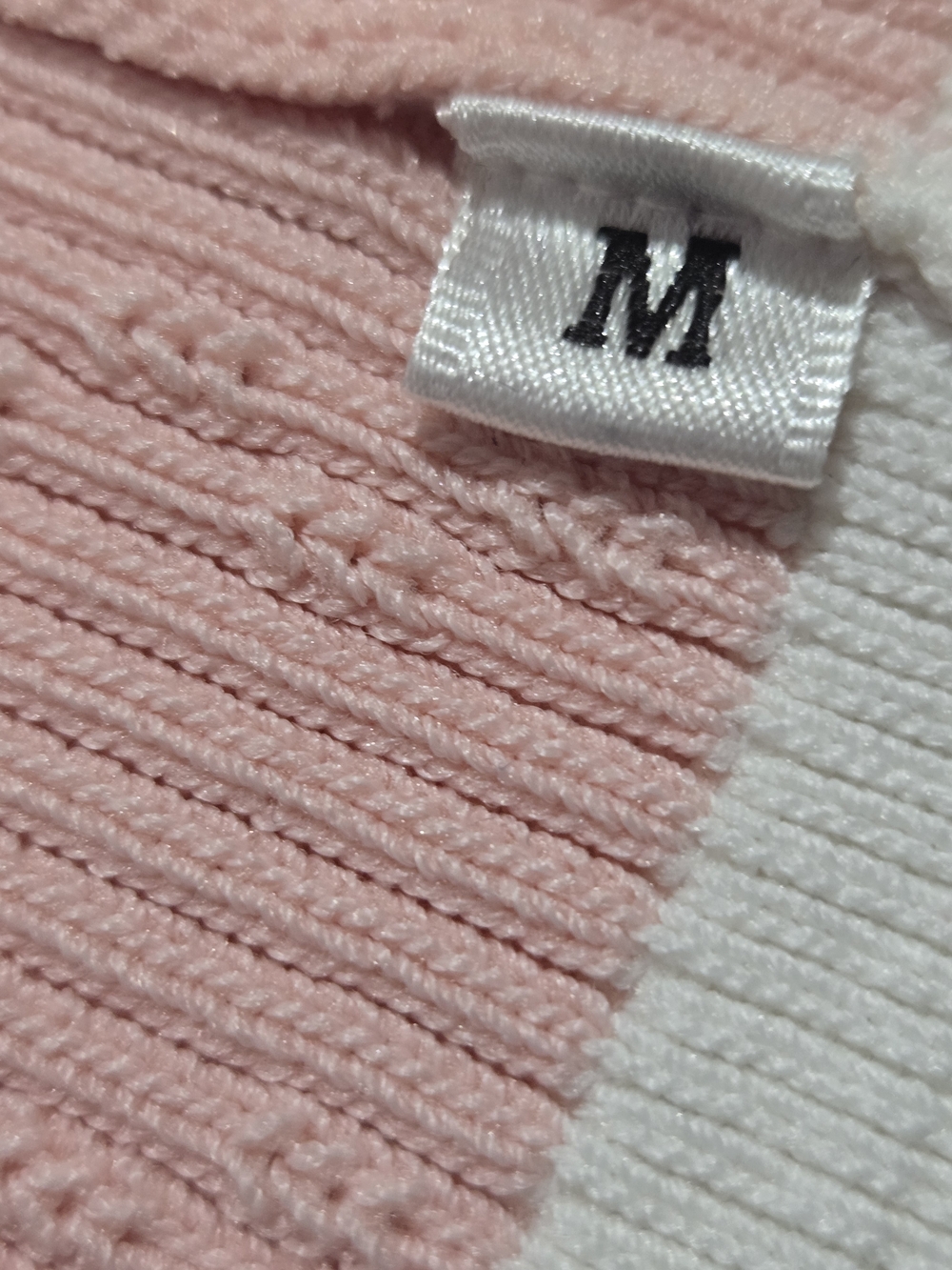 Balmain Pink Knit Cardigan with White Trim and Gold Buttons - Picture 7 of 11